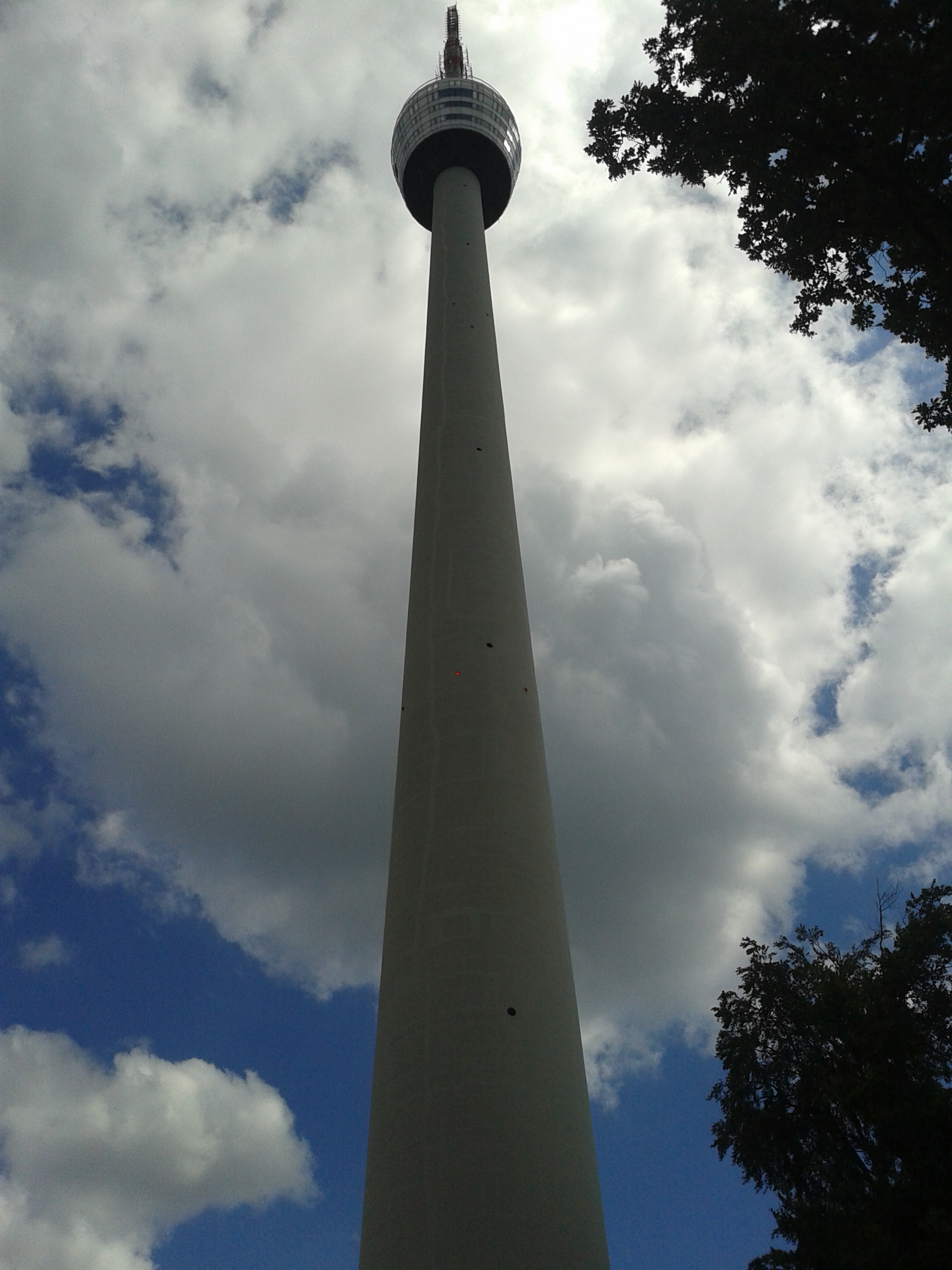 Fernsehturm Stuttgart auf dem Hohen Bopser